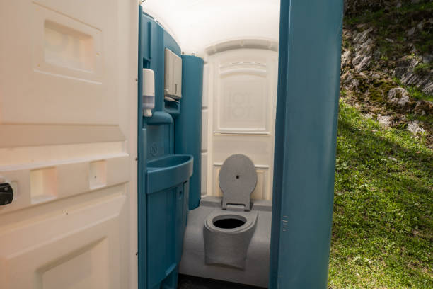 Best Wedding porta potty rental  in Liberal, KS